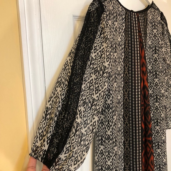 Gabby Skye | Long sleeve dress - Picture 3 of 5